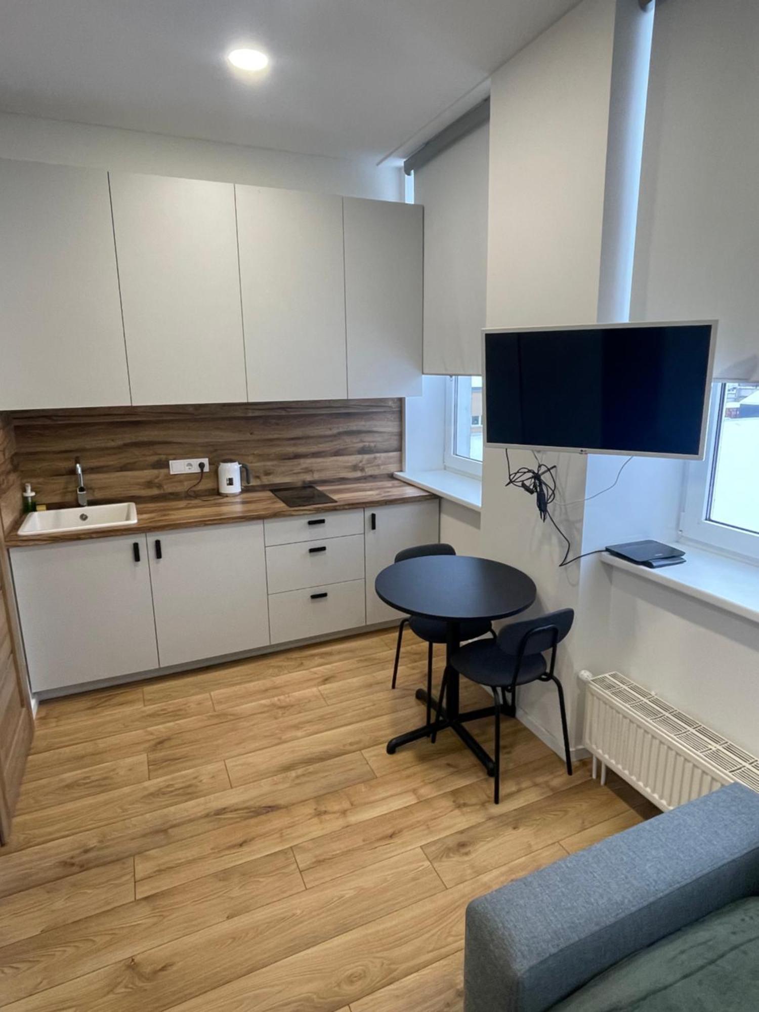 Airport Apartment 32 Self Check-In Free Parking Вильнюс Экстерьер фото